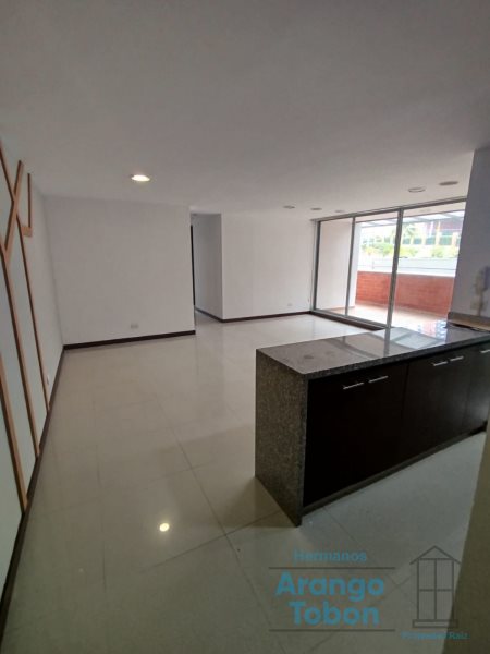 Apartamento en Arriendo en Cumbres