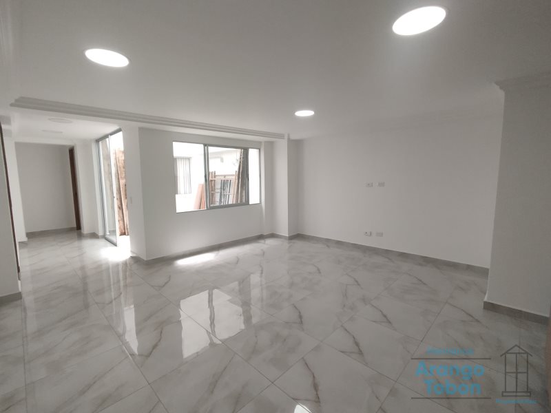 Apartamento en Arriendo en Laureles